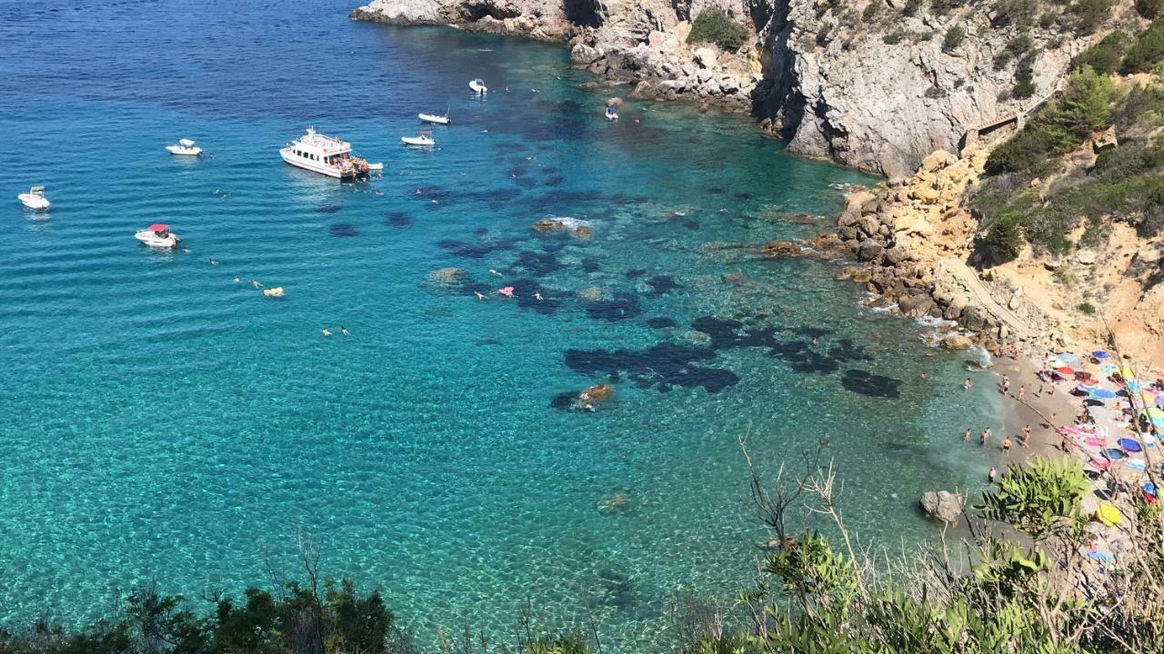 ポルト・サント・ステーファノ Casa Giuseppeヴィラ エクステリア 写真
